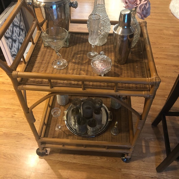 Rolling vintage bar perfect condition! - Picture 4 of 4